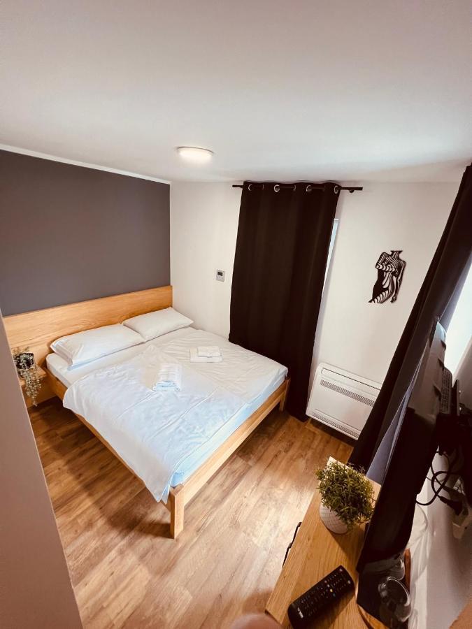 Pjagodic Hotel Cerklje - 5Min To Airport Cerklje na Gorenjskem Zewnętrze zdjęcie