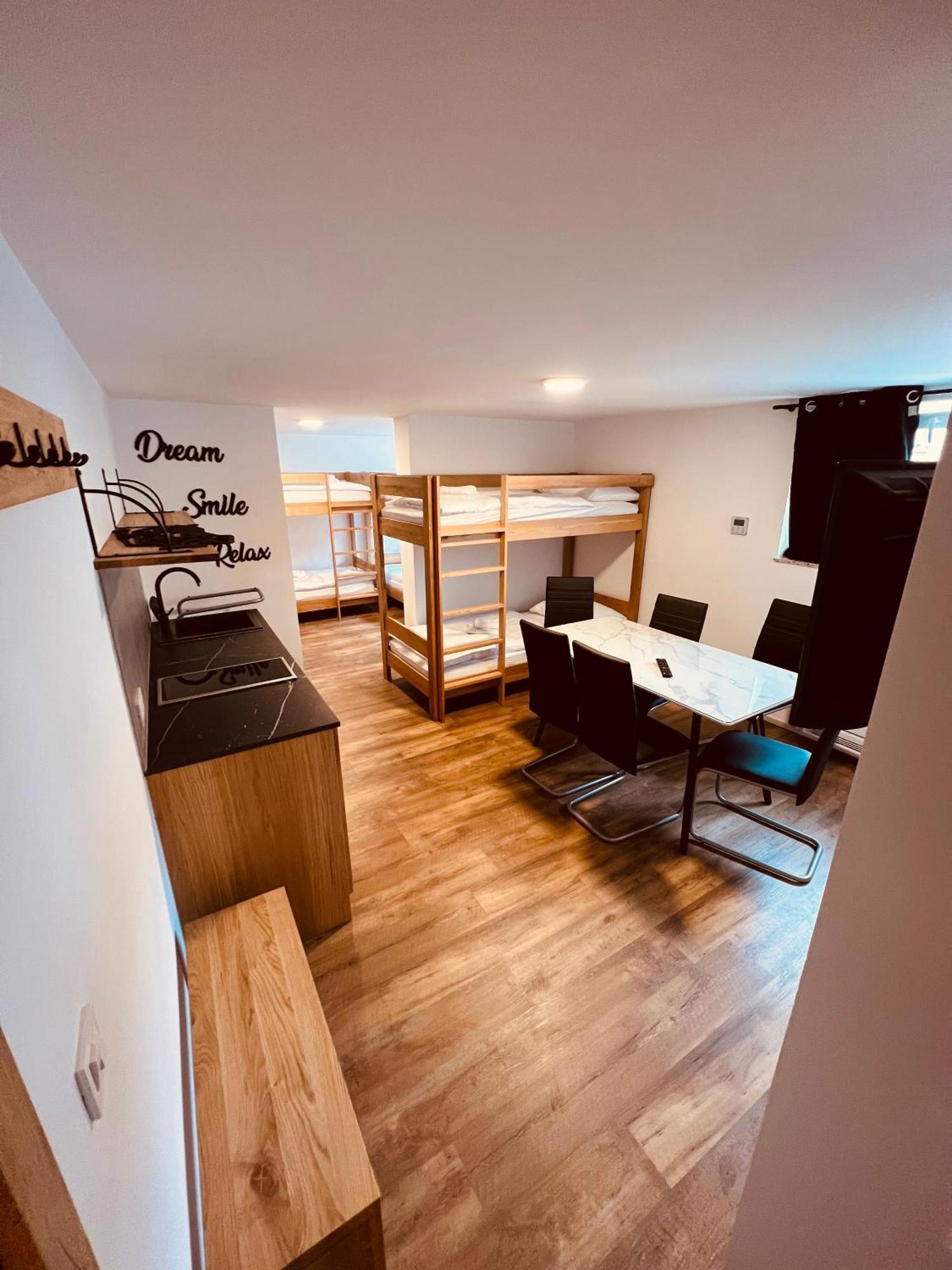 Pjagodic Hotel Cerklje - 5Min To Airport Cerklje na Gorenjskem Zewnętrze zdjęcie